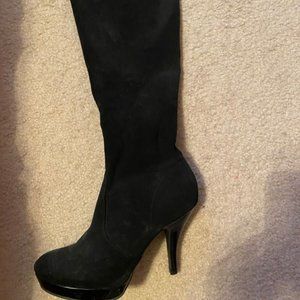 Black platform heel boots